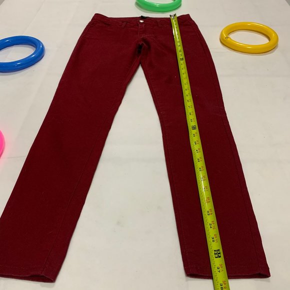 🌀 Forever21 Wine Ankle Pants - Picture 5 of 7
